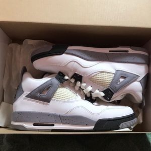 Air Jordan Retro 4 Cement size 5y - BRAND NEW 👟👟